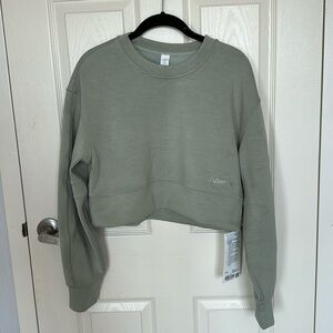 Lululemon softstreme soft ambitions cropped crew RARE green fern- size XS/S BNWT